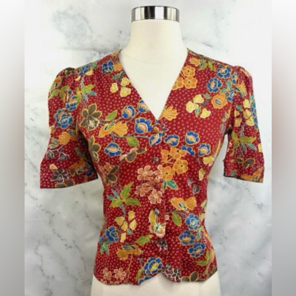 1970's Vintage Blouse Whimsical Floral Butterfly Top